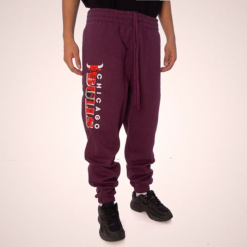 New Era NBA Chicago Bulls Hose Herren Jogginghose lila 18090