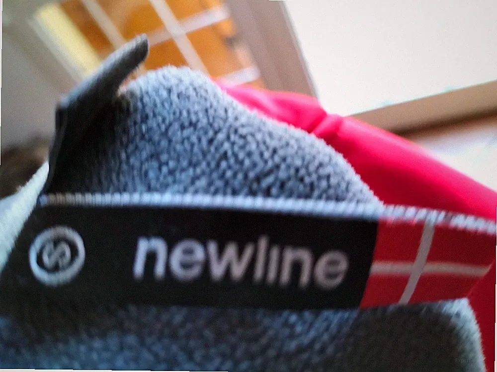 NEWLINE Sport/Trekking technische/Softshelljacke. Größe S. Handschlaufe + Kapuze