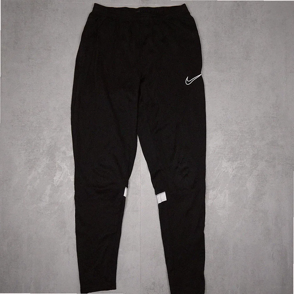 Nike Academy Dri Fit Jogginghose Herren M schwarz Slim Fit Sportwear Basic