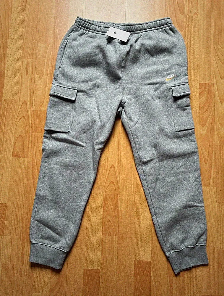 Nike Club Fleece Cargo Jogginghose Herren Grau XL mit Taschen & Zugband