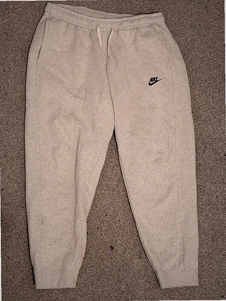 Nike Club Fleece Jogginghose Kinder Jugendliche XL Grau Meliert Sweatpants Hose