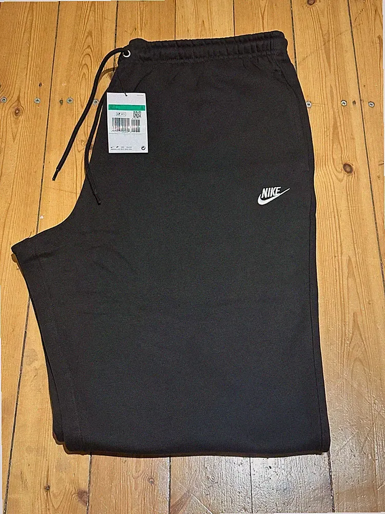 Nike Club Pant Jogginghose Herren XL – Neu mit Etikett