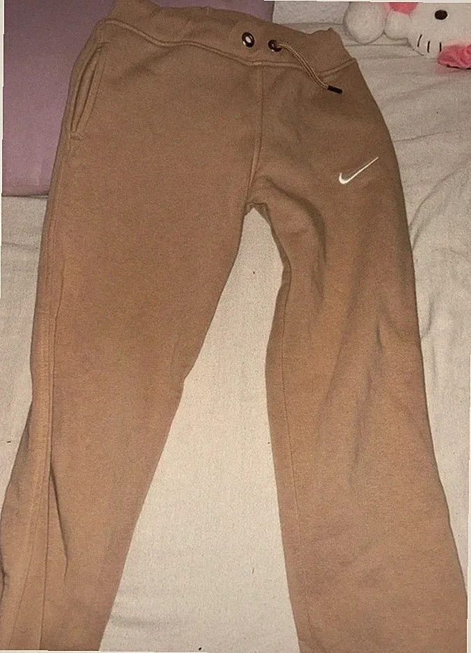Nike Damen Jogginghose Braun L Fleece Zugband elastischer Bund gerades Bein