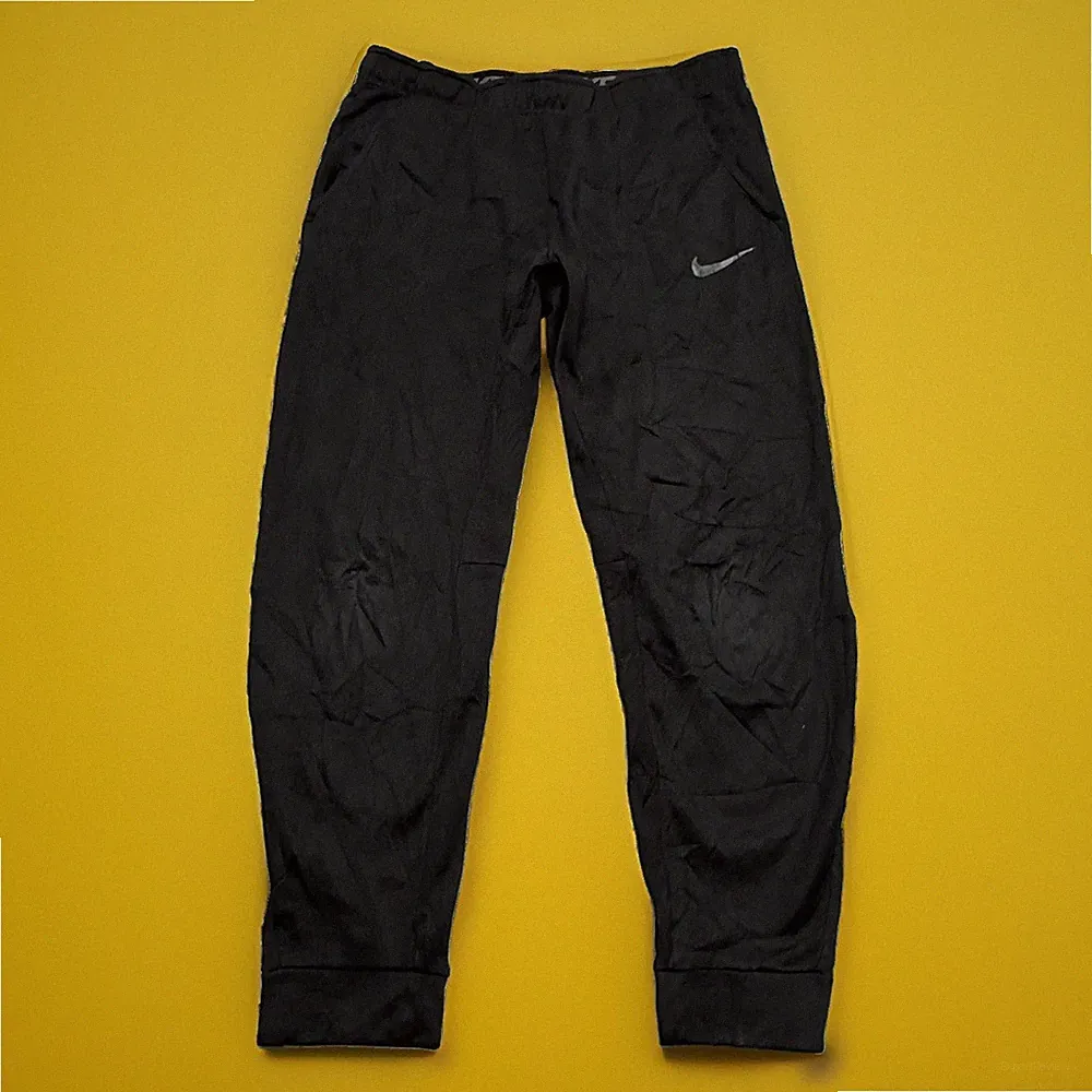 Nike Dri-Fit Herren Trainingshose Jogginghose Sporthose Laufenhose Gr. L #EE8-25