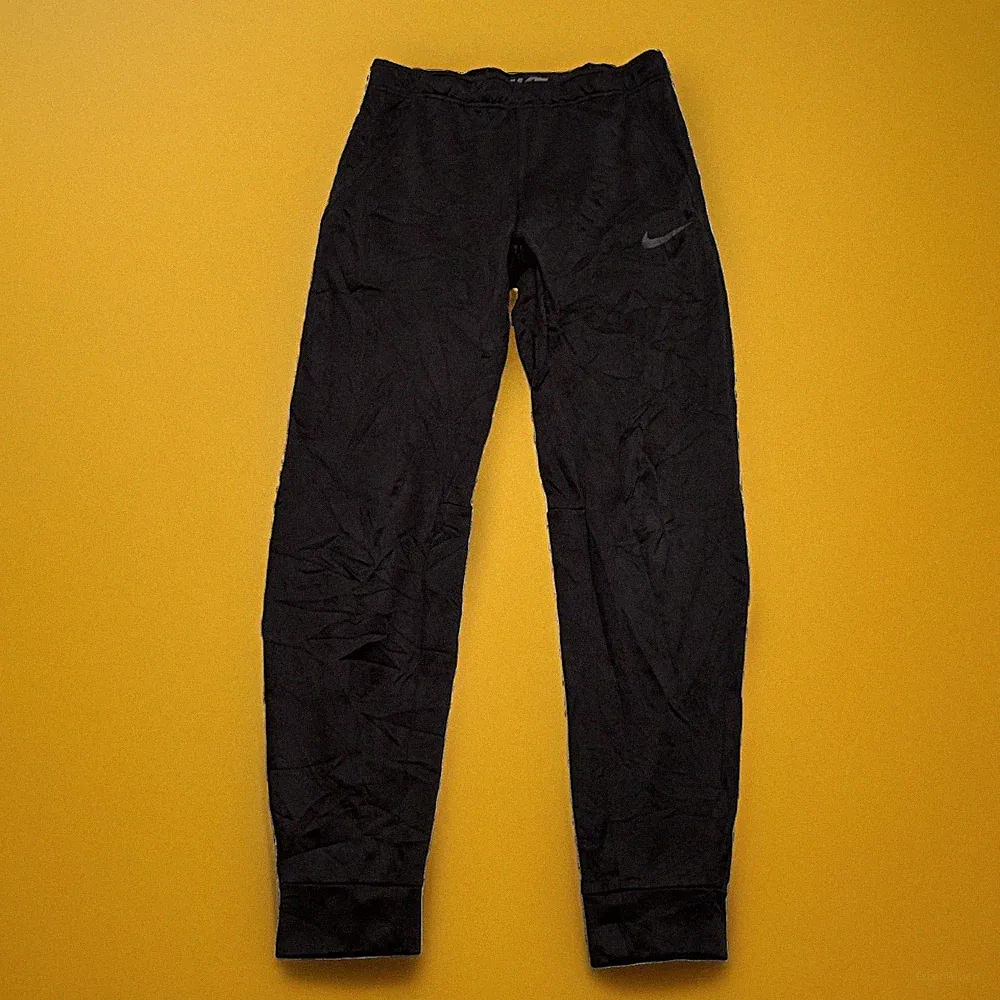 Nike Dri-Fit Herren Trainingshose Jogginghose Sporthose Laufhose Gr. M #EE6-32