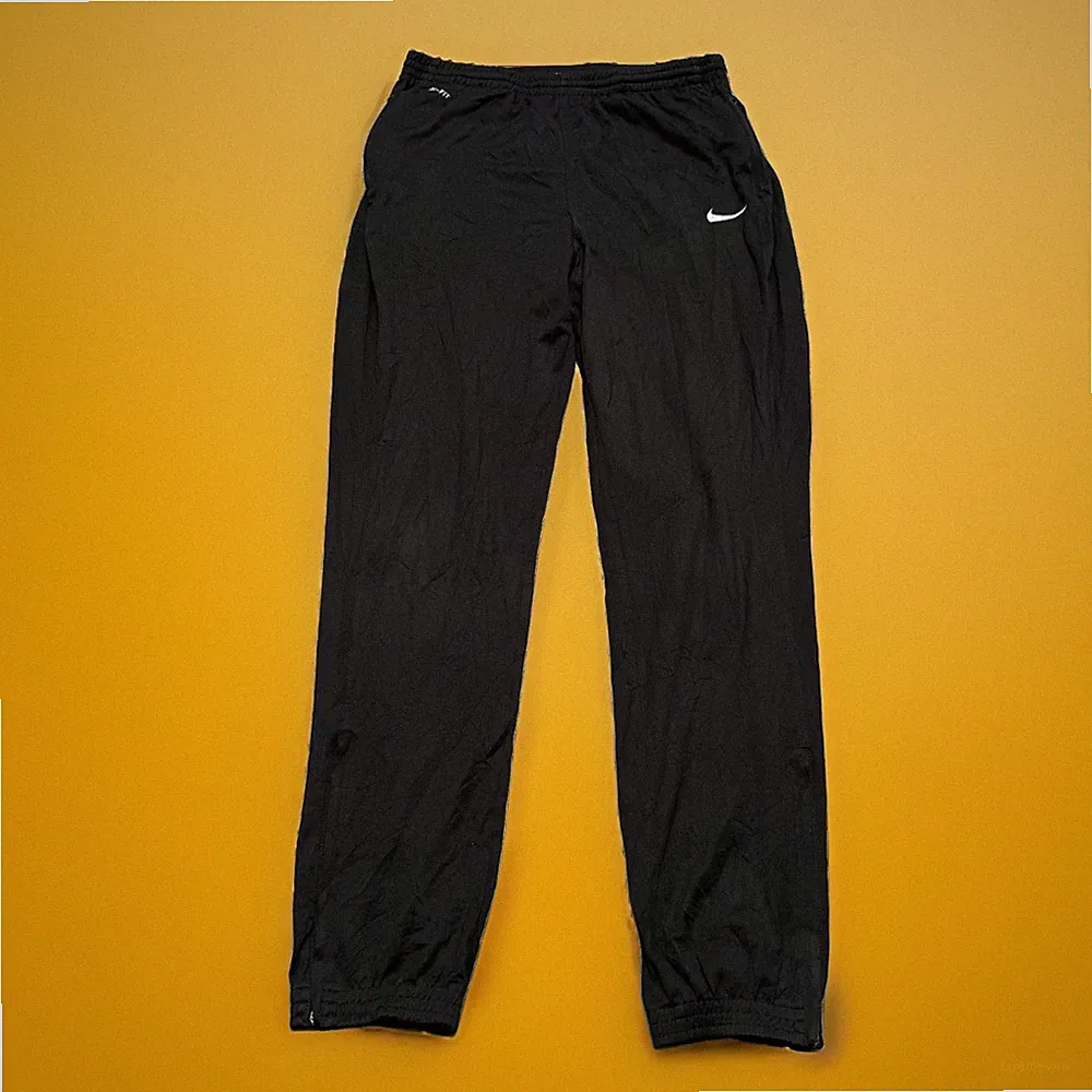 Nike Dri-Fit Herren Trainingshose Jogginghose Sporthose Laufhose Gr. M #EE9-15