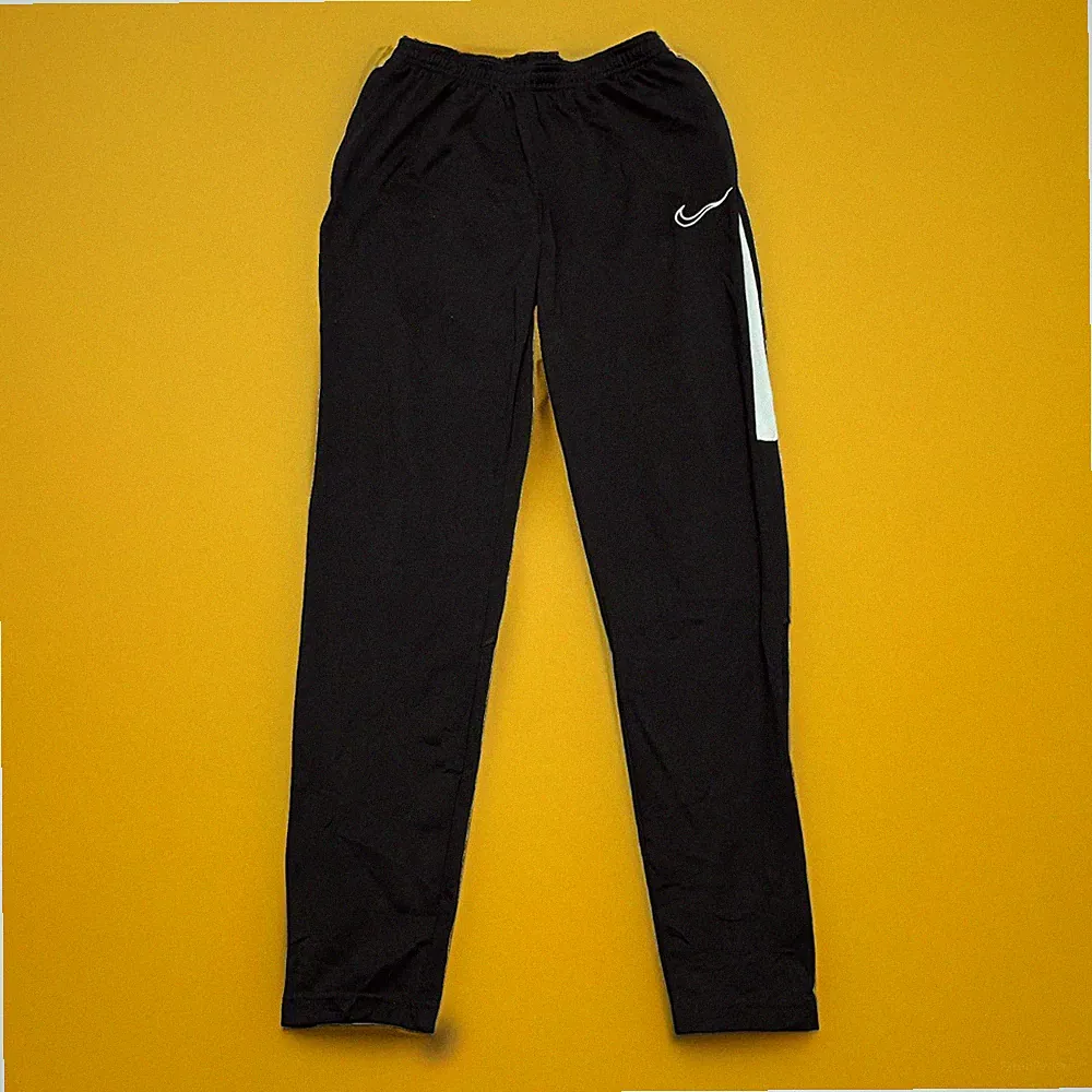 Nike Dri-Fit Herren Trainingshose Jogginghose Sporthose Laufhose Gr. M #EE9-26