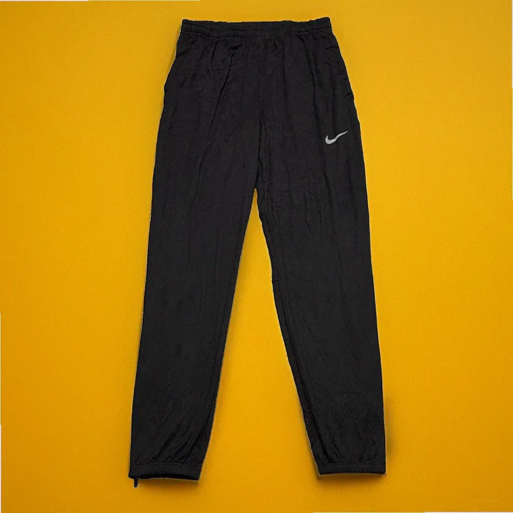 Nike Dri-Fit Herren Trainingshose Jogginghose Sporthose Laufhose Gr. S #EE7-26