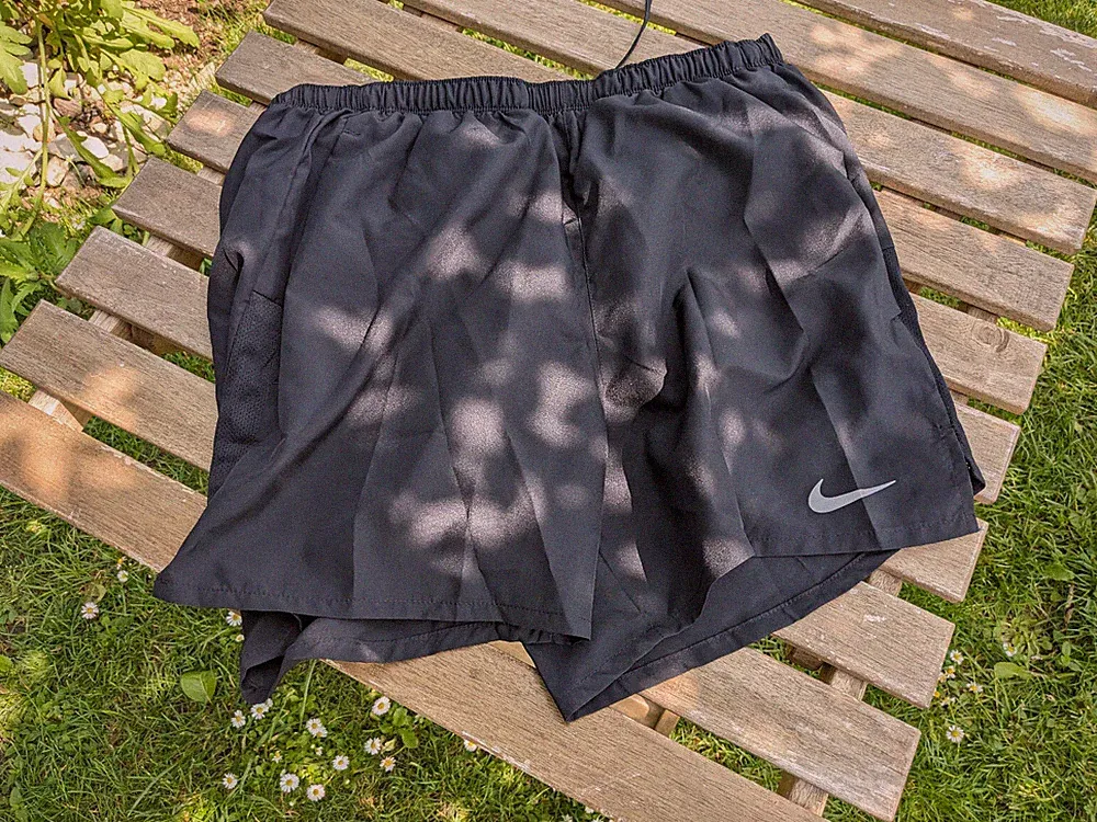 Nike Herren Dri Fit Running Jogging Lauf Hose Schwarz Gr. M CZ9062-010 5"