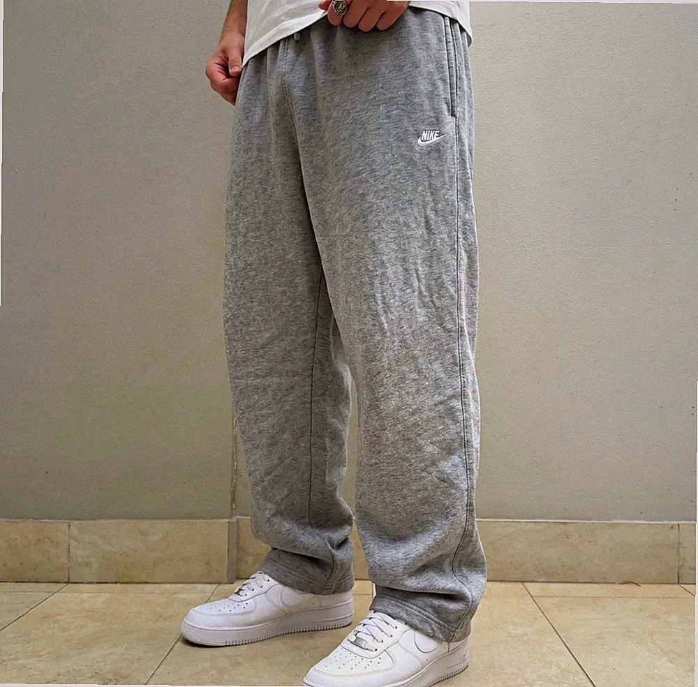 Nike Herren Jogginghose Fleece Grau XL Logo Zugband elastischer Bund Taschen