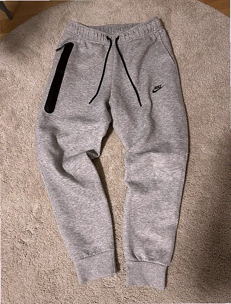 Nike Herren Jogginghose Grau Gr. M Baumwollmischung Tapered mit Reißverschluss