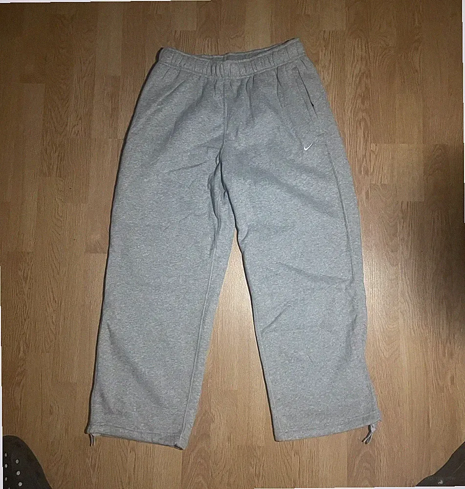 Nike Herren Jogginghose L Grau Fleece Baumwolle/Polyester Kordelzug Taschen