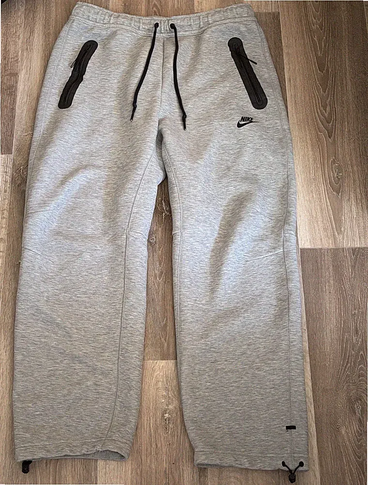 Reißverschluss Trainingshose
