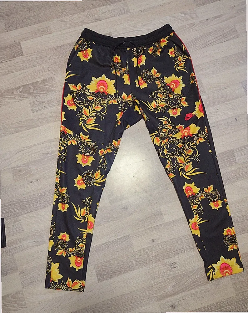Nike Herren Jogginghose L schwarz Blumenmuster Polyester Taschen Größe L