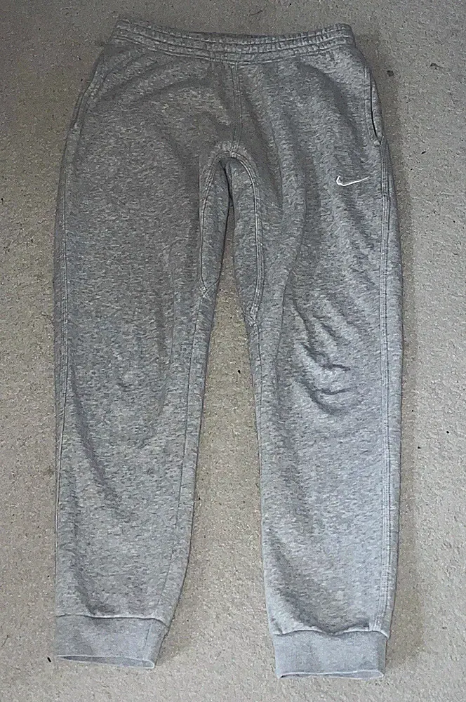 Nike Herren Jogginghose M Grau Baumwolle Fleece Zugband Tapered mit Taschen