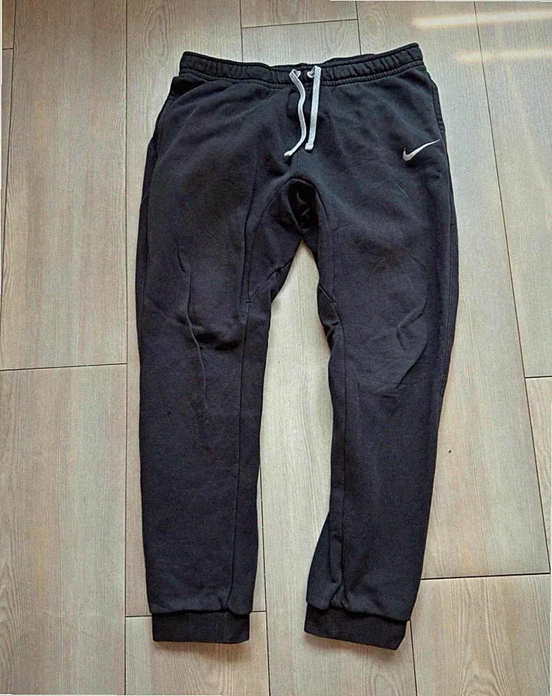 Nike Herren Jogginghose M Schwarz Elastikbund Zugband Taschen Sporthose Hose