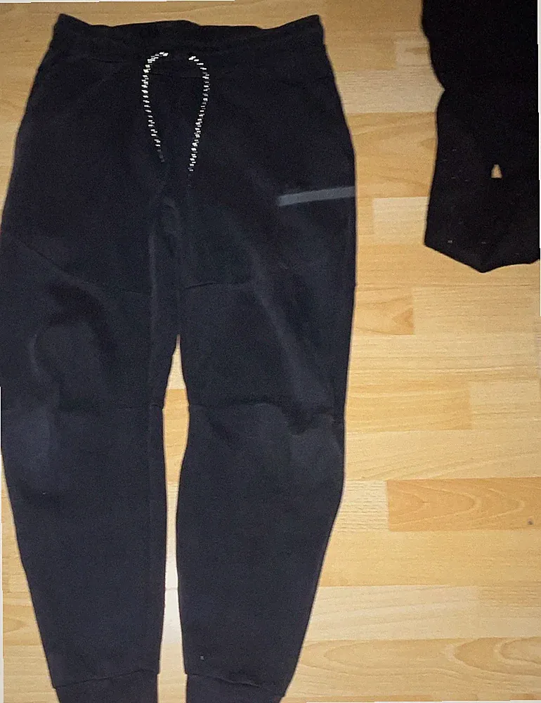 Nike Herren Jogginghose S Schwarz, elastischer Bund mit Zugband, Taschen tapered