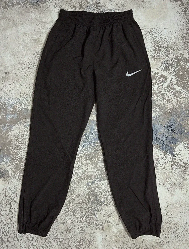 Nike Herren Jogginghose Schwarz M Polyester Jersey tapered elastischer Bund 32in