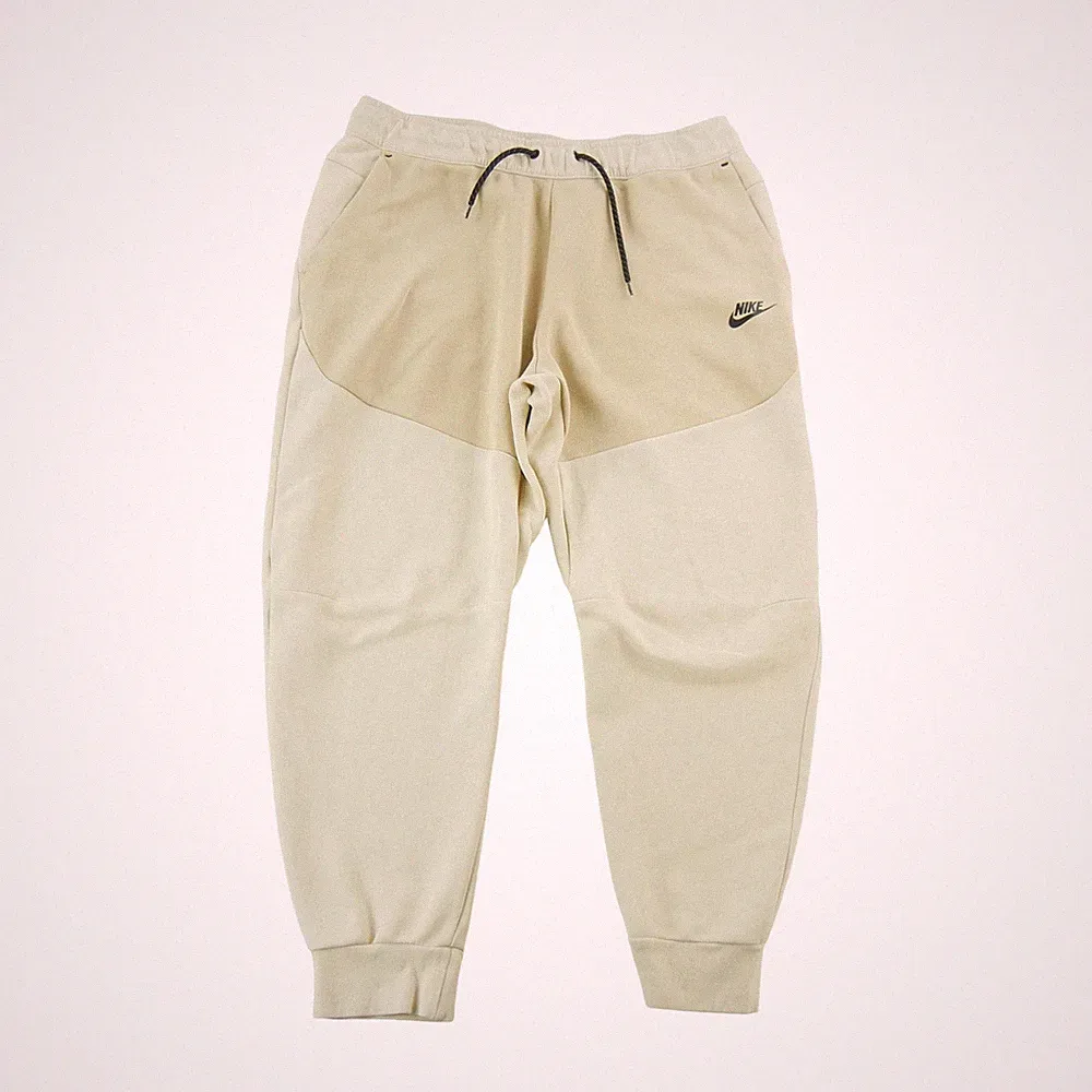 Nike Herren Jogginghose Tech Fleece Größe L #QWE1484
