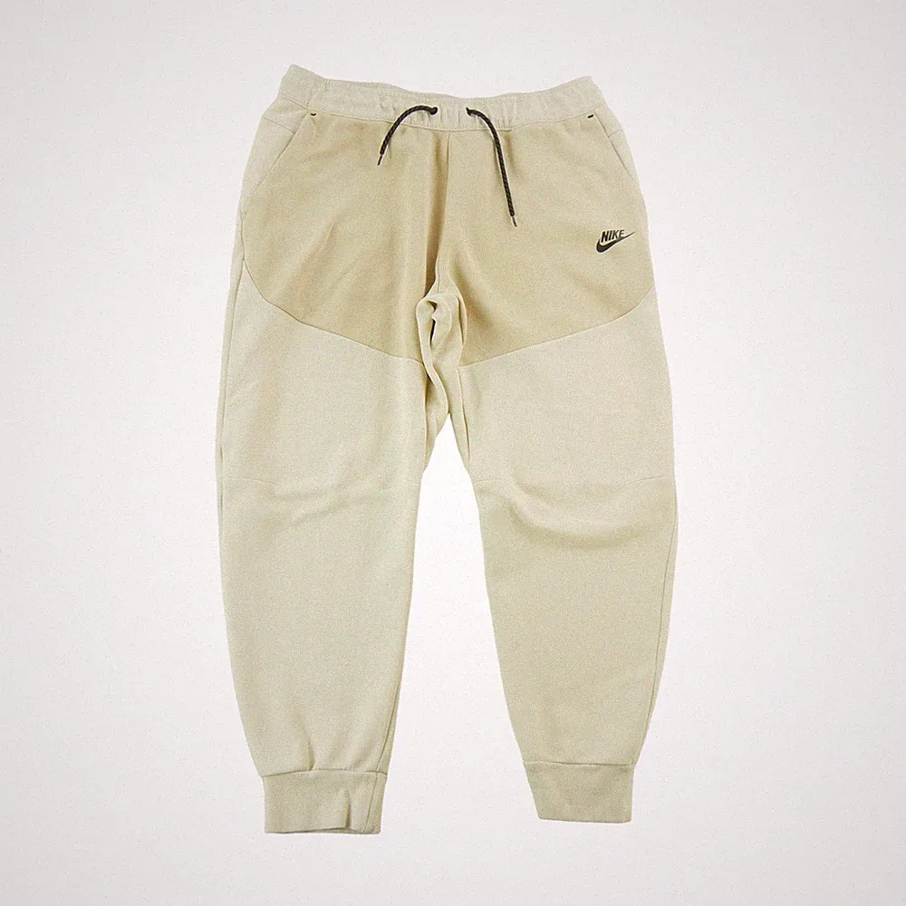 Nike Herren Jogginghose Tech Fleece Größe L #QWE1484