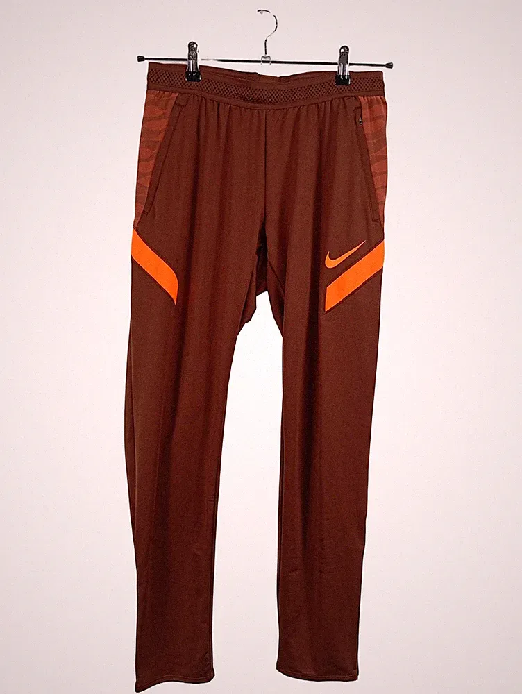 Nike Herren Jogginghose Trainingshose Gr. L (50) Braun Sportlich