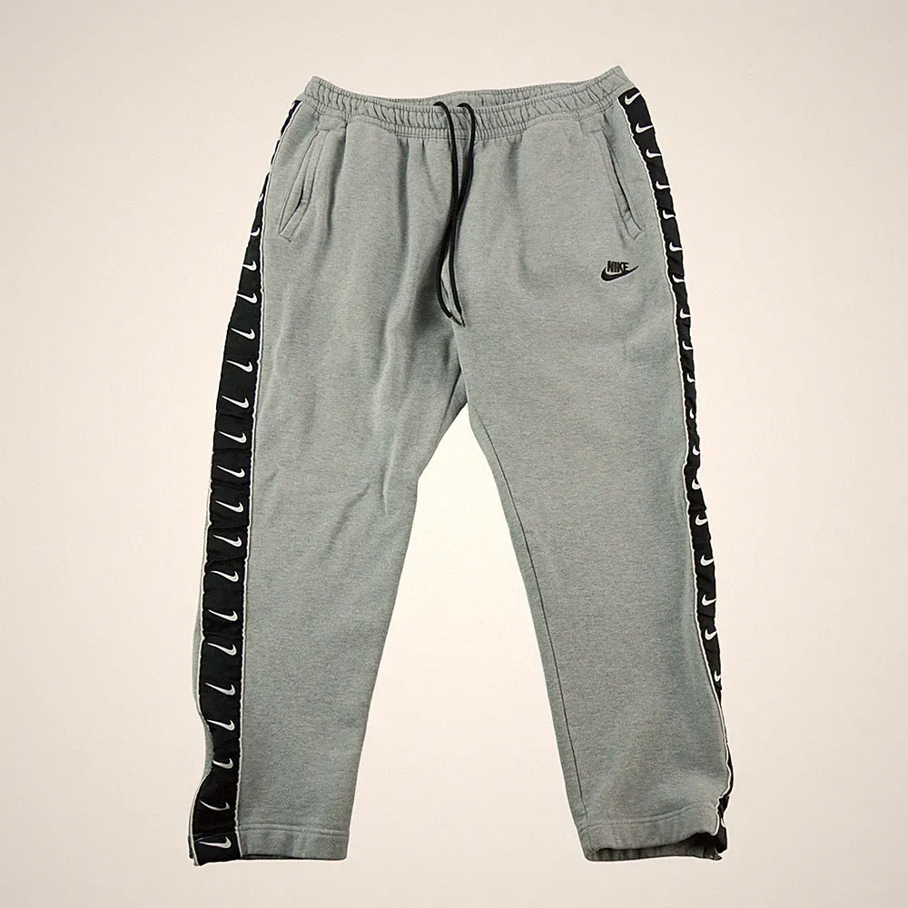 Nike Herren Joggings Tapered Schnitt Grau Größe L #QWE0800