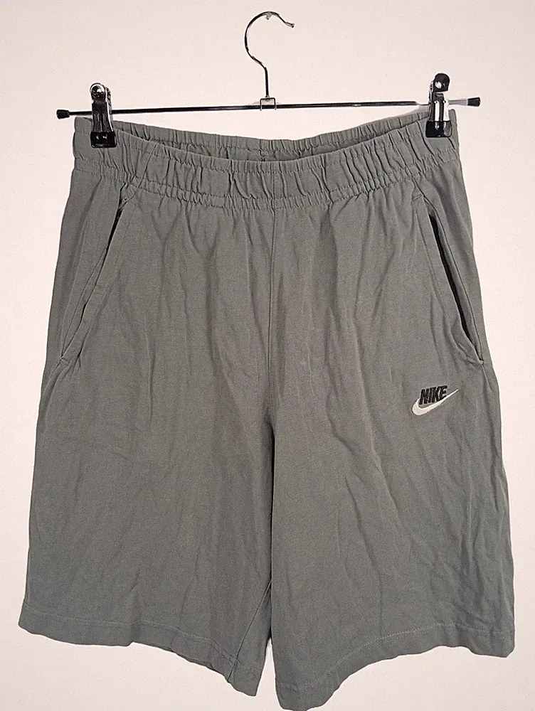 Nike Herren Sport Shorts Sporthose Gr. M/L Grau Baumwolle Jogginghose