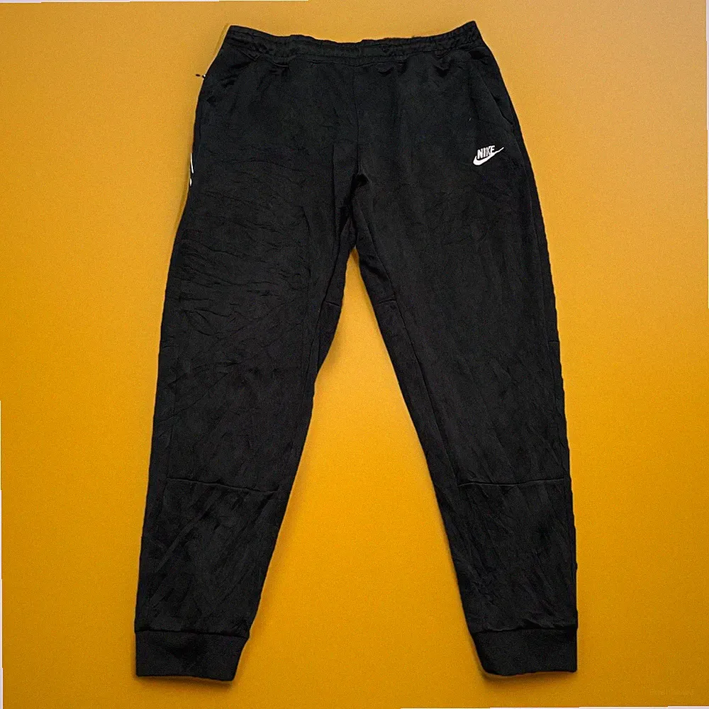 Nike Herren Trainingshose Jogginghose Laufenhose Gr. XXL #EE3-10