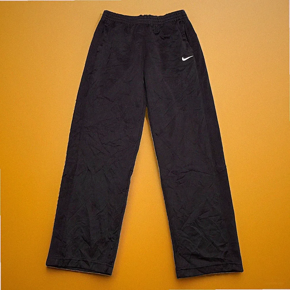Nike Herren Trainingshose Jogginghose Sporthose Gr. S #EE7-29