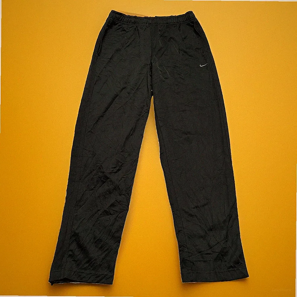 Nike Herren Trainingshose Jogginghose Sporthose Laufhose Gr. L #DD9-27