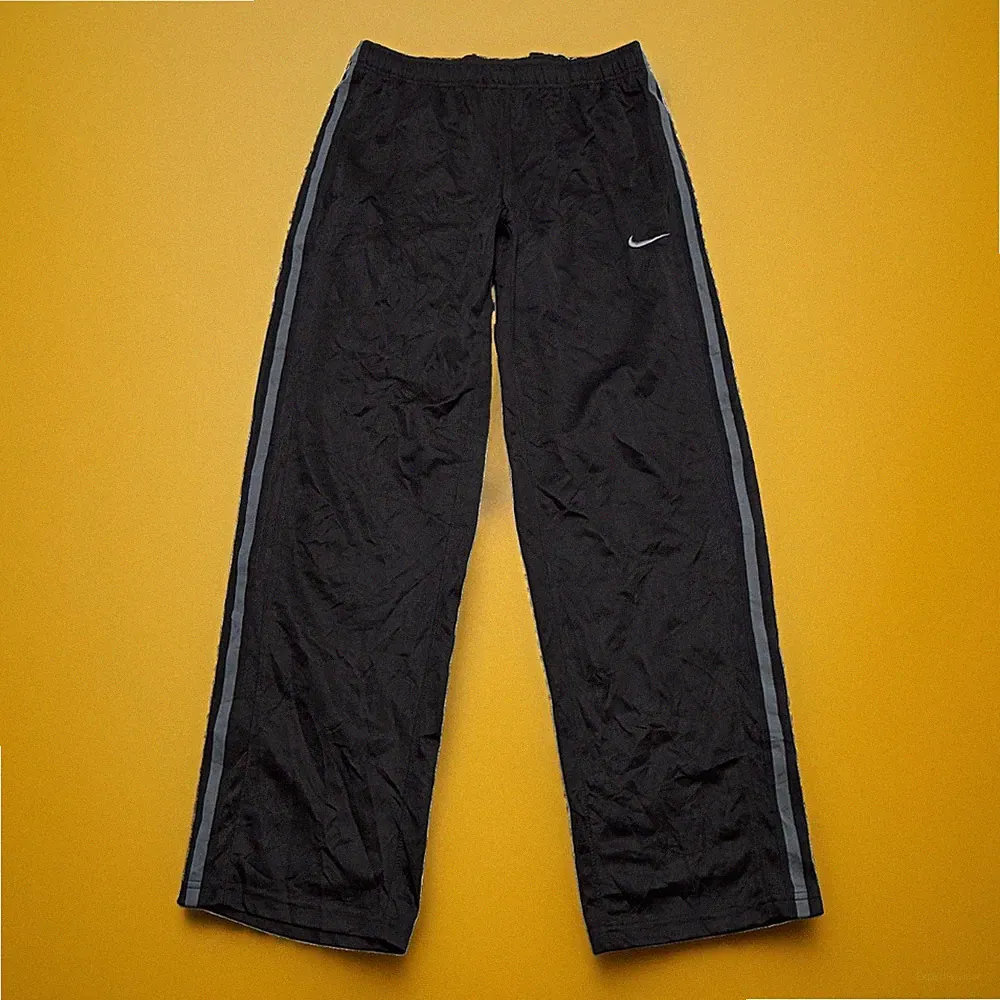 Nike Herren Trainingshose Jogginghose Sporthose Sweathose Gr. M #EE9-25