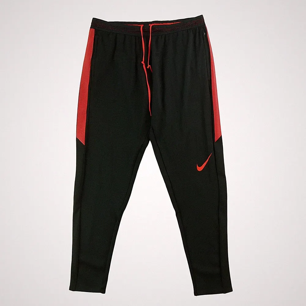 Nike Jogging Slim Tapered Fit Flex Pant 832902-014 Fußball Training Swoosh Homm