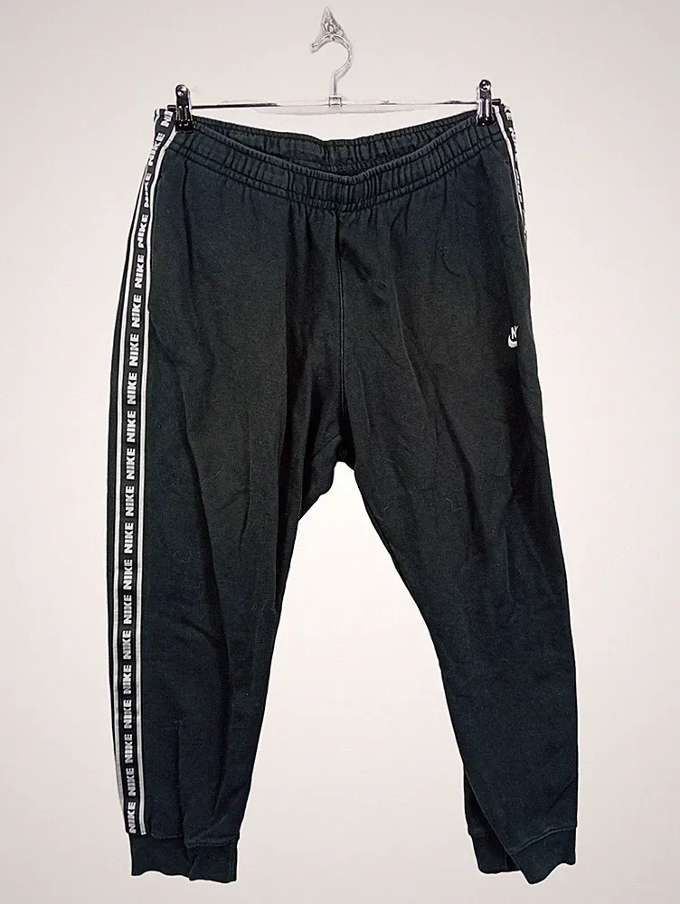 Nike Jogginghose Herren Gr. 52 XL Schwarz Logo Tape Trainingshose Sporthose