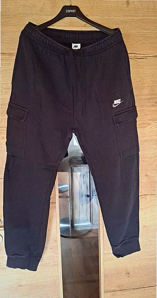 Nike Jogginghose Herren schwarz Baumwolle Gr. M Taschen elastischer Bund