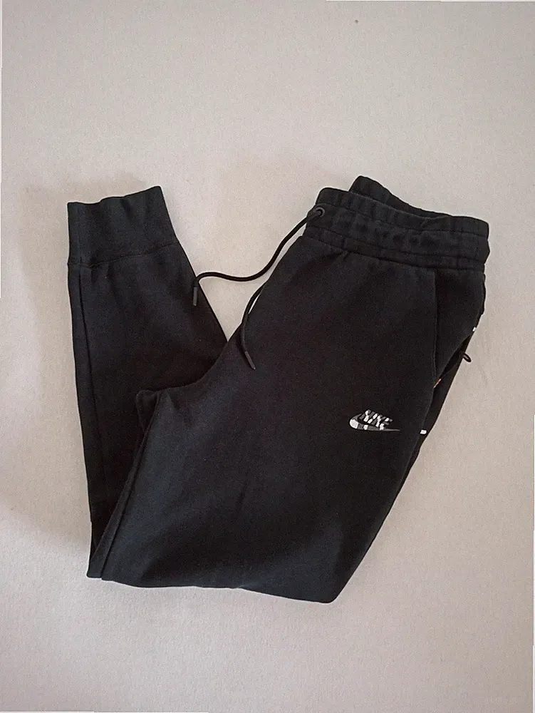 Nike Jogginghose Jogger Größe S 36 Schwarz Camo Trackpant Vintage baggy Fleece