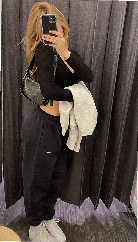 Nike Jogginghose Jogger Sweatpants Schwarz Fleece Herren Gr. M Sporthose