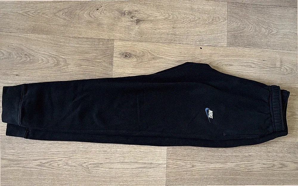 Nike Jogginghose Schwarz Größe S Sweatpants Sporthose Herren Classic Sportswear