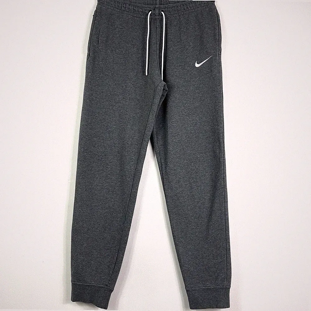 Nike Jogginghose Sweatpants Gr.M Herren Grau Trainingshose Track Pants Sporthose