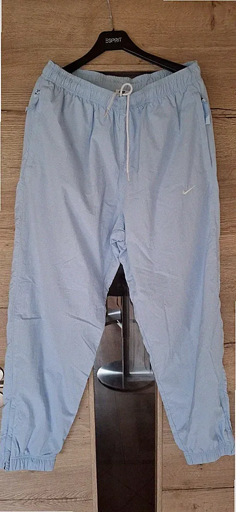 Nike Jogginghose Trainingshose Herren Sporthose hellblau Gr. M ungetragen