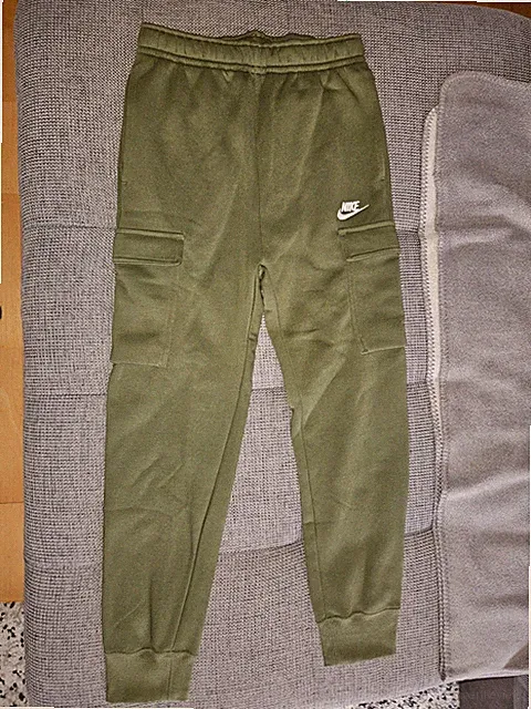 Nike Jogginghose XS neu, ungetragen, mit Cargotaschen