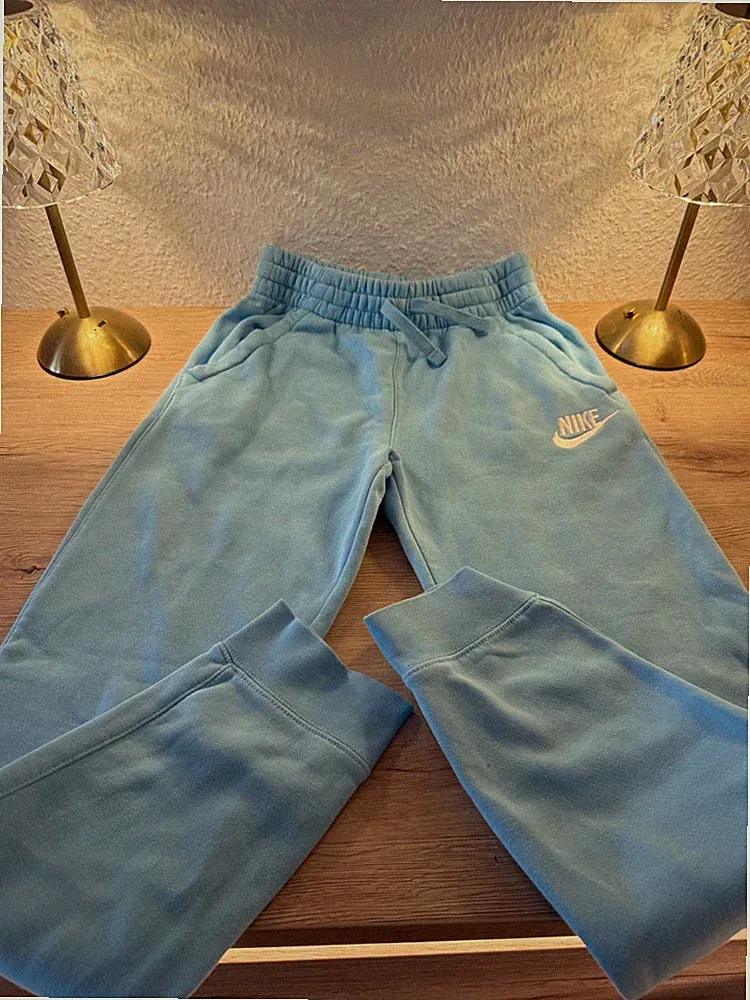 Nike, Joginhose, hellblau, Größe 147-158cm
