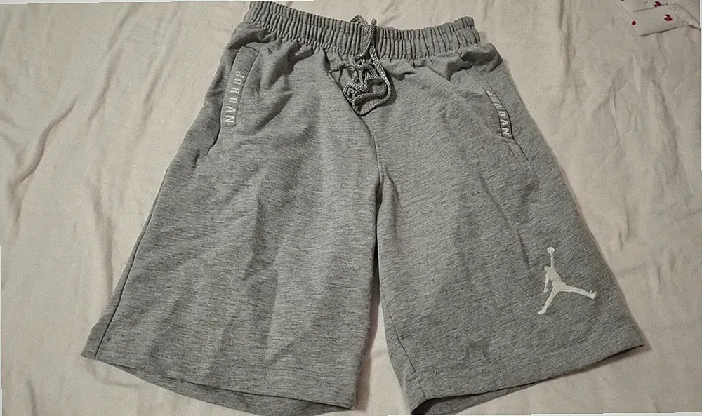 Nike Jordan Jogginghose Grau Kurz Gr S