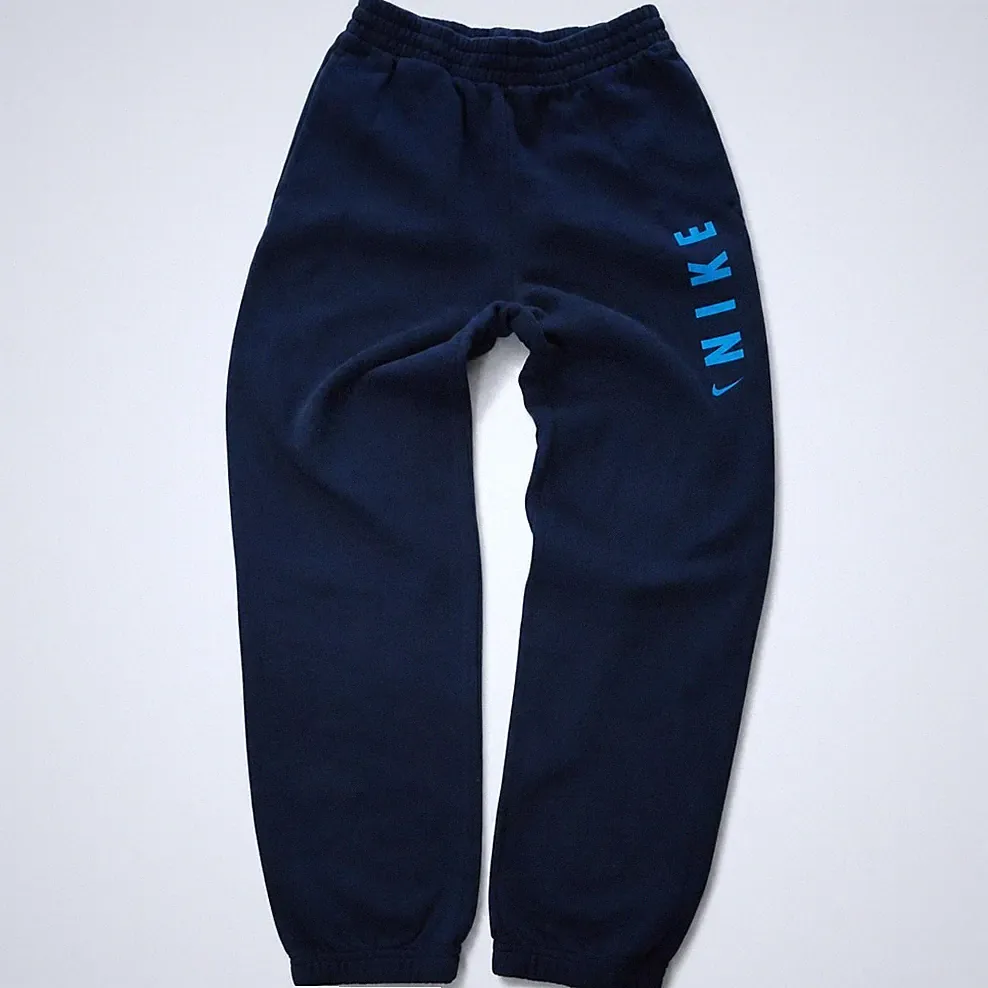 Nike Kinder Jogginghose Blau XL (158–170 cm) elastischer Bund