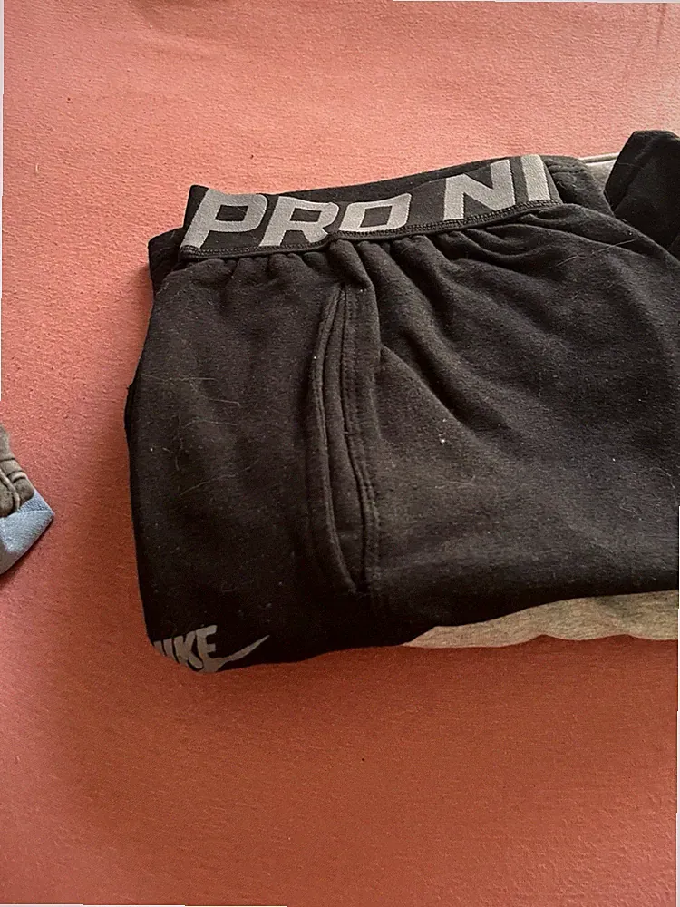 Nike Pro kurz Hosen-/Shorts-/Jogginghosen-Paket in Grau & Schwarz, mehrere Teile