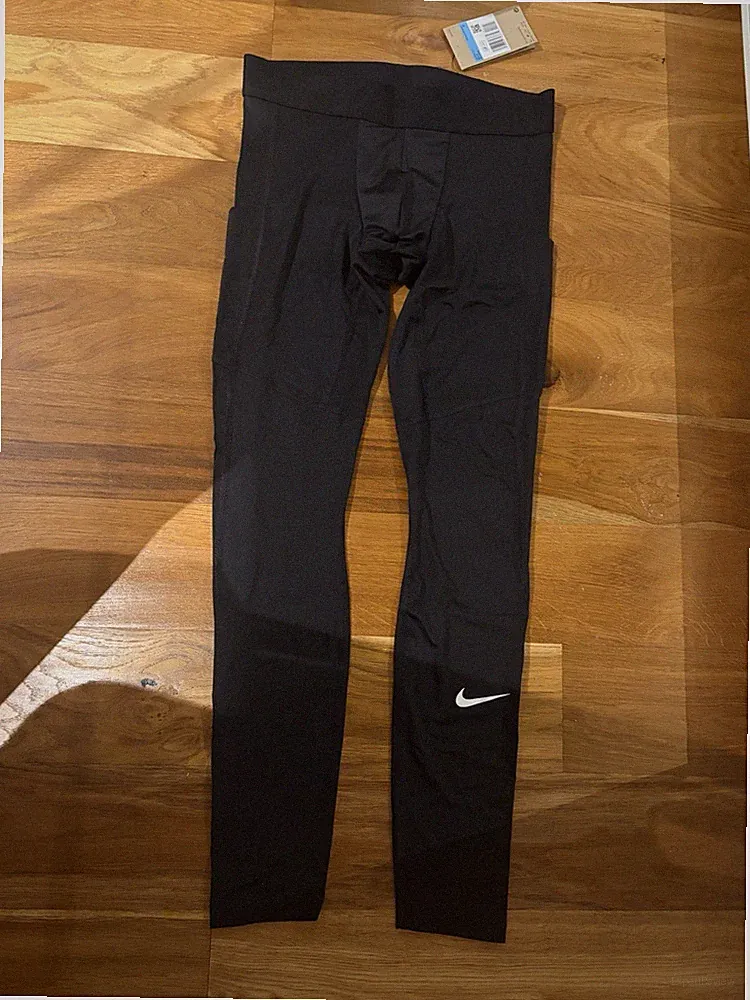 Nike Pro Sportleggings Männer Größe M Ungetragen mit Etikett Schwarz