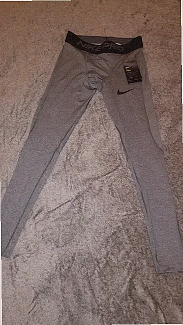 Nike Pro Trainingstights Herren. Größe S. BV5641-085