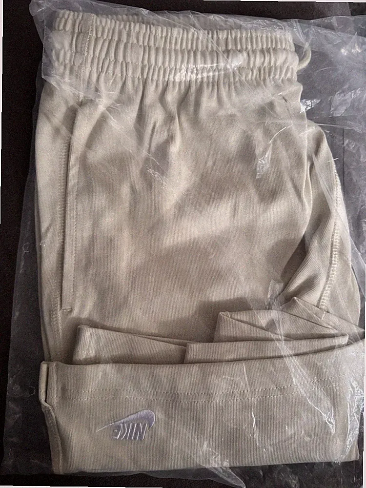 Nike Shorts Kurze Hose Beige Größe S Herren/Jungen Neu mit Etikett Baumwolle