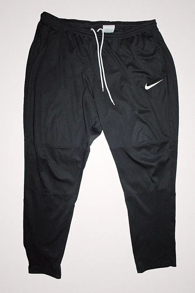 Nike Skinny Jogginghose Gr XL Track Pants Schwarz Mit mangel