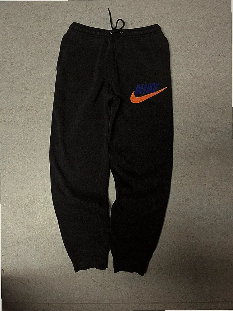 Nike (Sporthose)