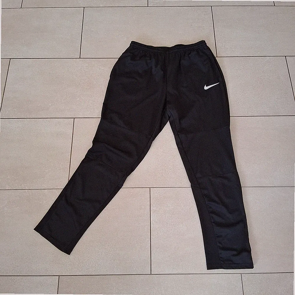 Nike Sporthose M Herren Trainingshose Jogginghose Schwarz Sport Hose Jeans